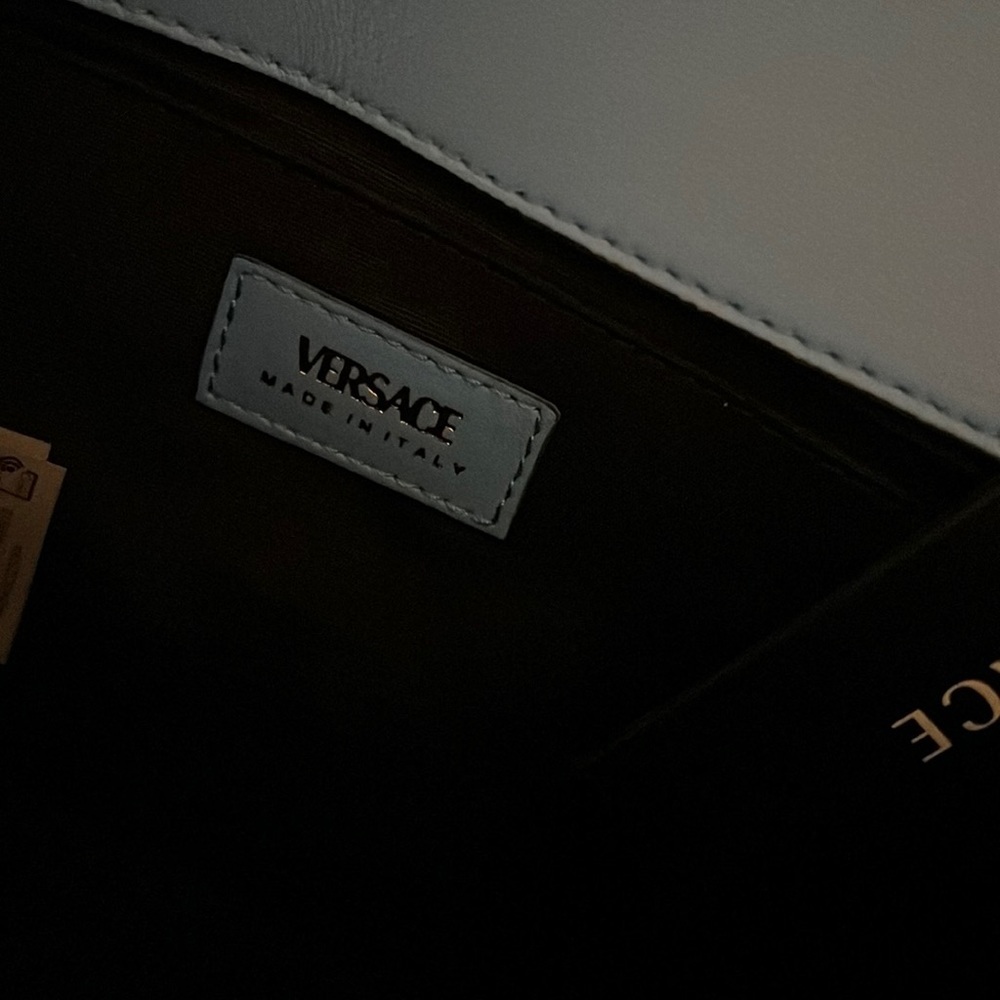 SALE! Versace La Medusa icon medium Quilted leather shoulder crossbody bag  NEW - Picture 11 of 13